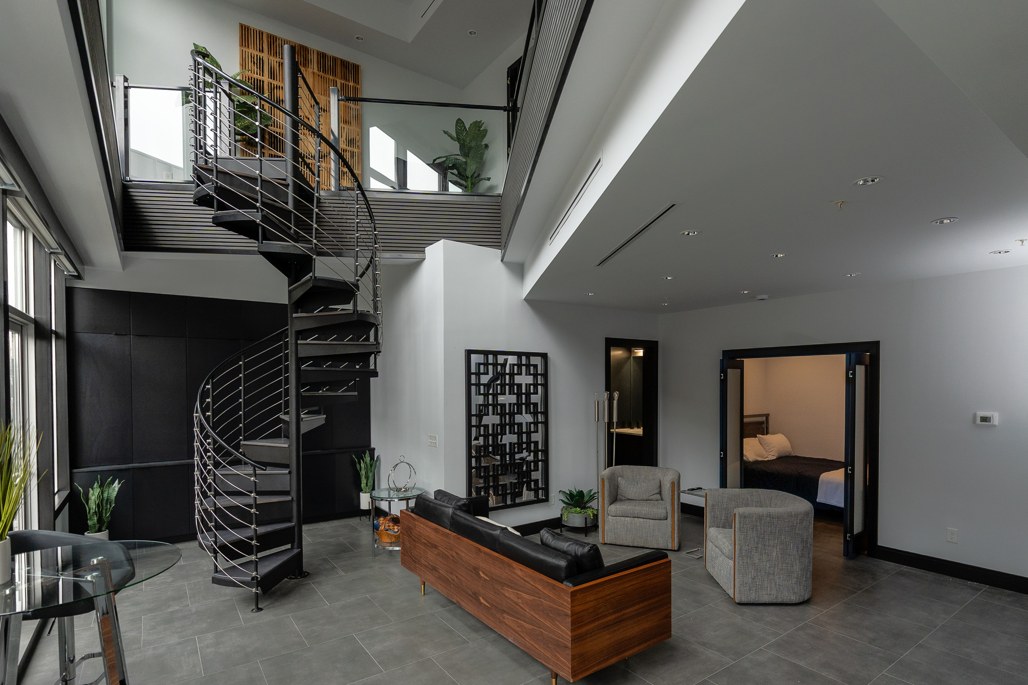 Sample photo showing Unit 600 (Loft) 1 BR + Den / 2 BA